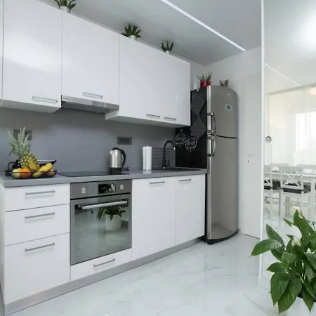 Modern & Luxury Apt Zagreb Airport W/ Free Wifi Appartement Velika Gorica Buitenkant foto
